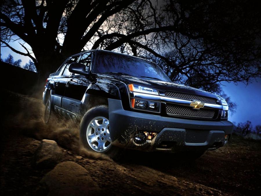  Chevrolet Avalanche 2002 года  (фото 9 из 93)
